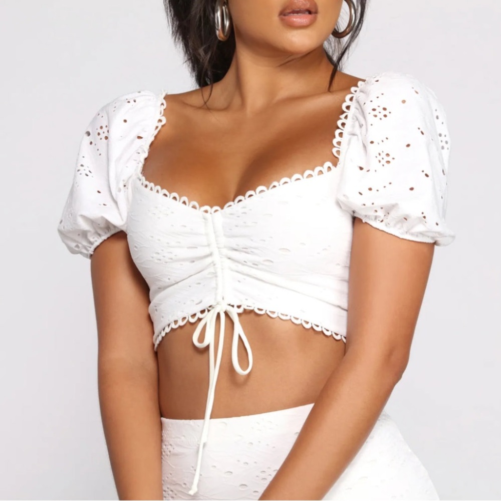 NWT Sundae Muse Effortless Eyelet Puff Sleeve Crop Top size 6 / XS